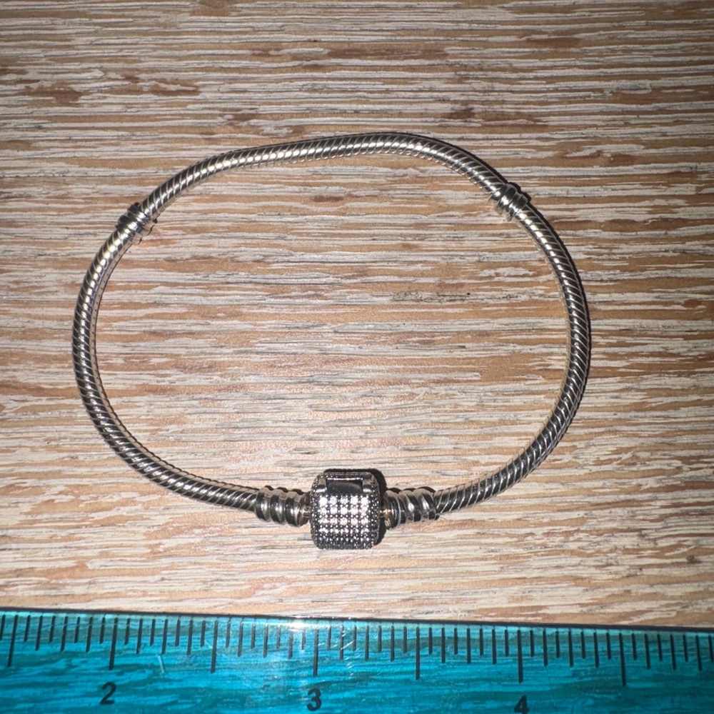 Pandora Moments Sparkling Pavé